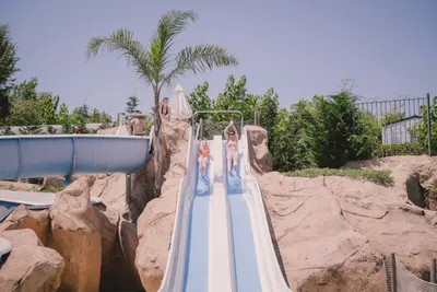 Camping Tucan - Camper auf den Wasserrutschen