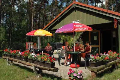 Camping Useriner See  -  Rezeption vom Campingplatz mit Terrasse