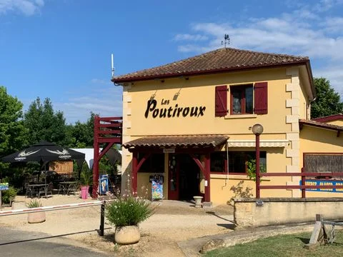 Camping Ushuaïa Villages Le Poutiroux