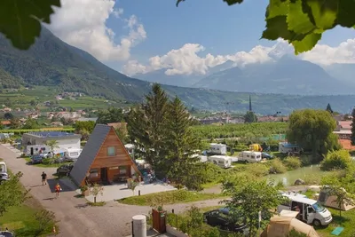Camping Via Claudia Augusta  -  Campingplatz im Grünen