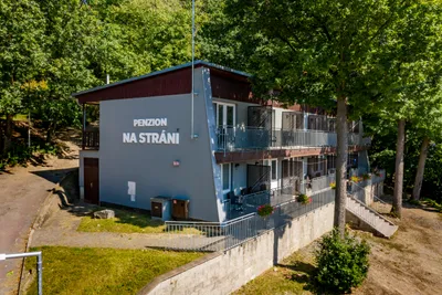 Camping Vranovská pláž - Gästehaus auf dem Campingplatz