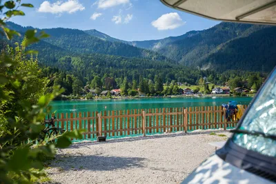 Camping Walchensee - Stellplatz mit Blick auf den See