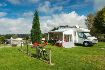 Worriken - Wohnmobil- und  Wohnwagenstellplätze auf der Wiese