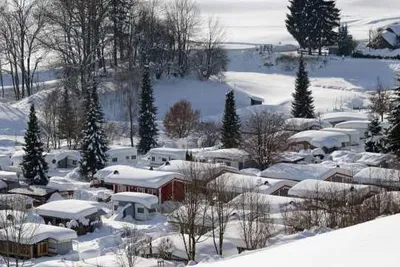 Campingplatz Alpenblick  Campingplatz Alpenblick im Allgäu - Schneebedeckter Campingplatz