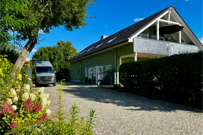 Camping Bei Berlin Am Mahlower See  Campingplatz am Mahlower See - Rezeption und Einfahrt des Campingplatzes