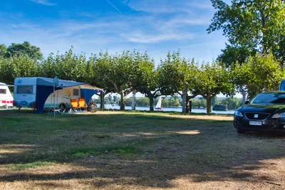 Camping am Rhein - Standplatz - 3.jpg