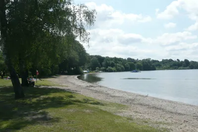 Campingplatz Bosau  -  Strand vom Campingplatz am Großen Plöner See