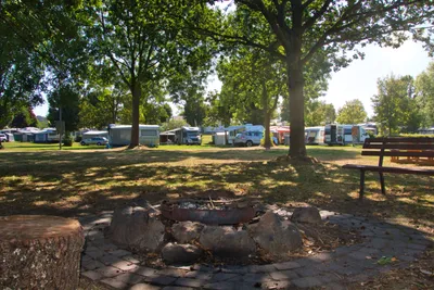 Campingplatz Frielendorf - Feuerstelle.jpg