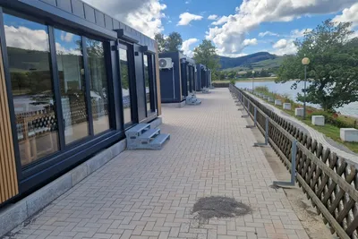 Campingplatz Goldbreite - Tiny House mit Blick auf den See