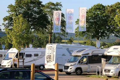 Camping Grohnder Fährhaus  - Stellplätze  vom Campingplatz