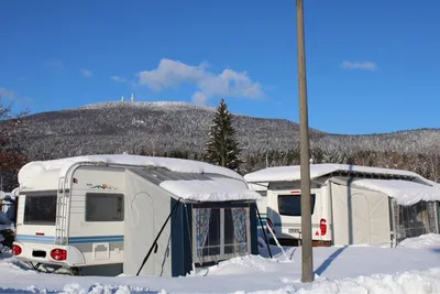 Camping Hohenwarth - Eingeschneiter Campingplatz im Winter