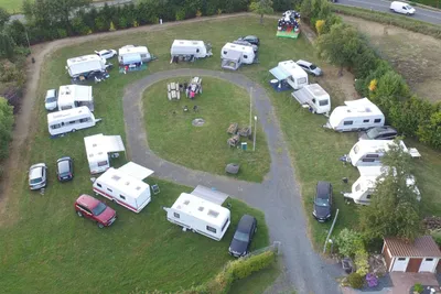 Camping Jillieshof  -  Luftaufnahme vom Stellplatz auf dem Campingplatz