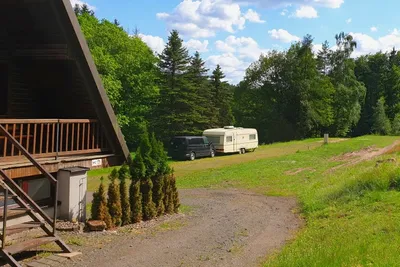 Campingplatz Nüßleshof - Wohnmobil- und  Wohnwagenstellplätze auf der Wiese