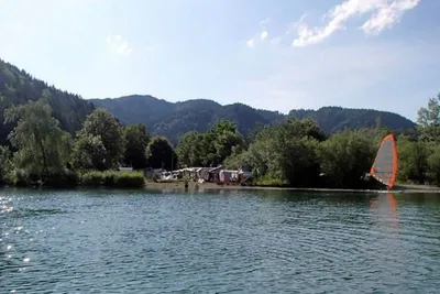 Campingplatz Lido  - Windsurfen auf dem See am Campingplatz