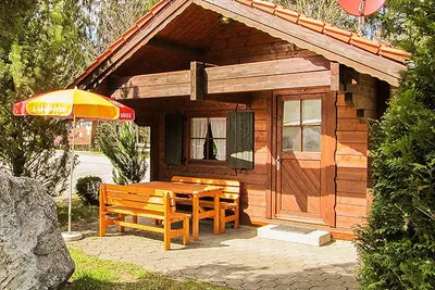 Campingplatz Seewang - Holzhütte auf dem Campingplatz