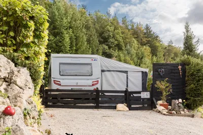 Campingplatz Sippelmühle - Wohnwagenstellplatz für Dauercamper auf dem Campingplatz