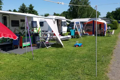 Campingparadies Nixi  Wohnwagenstellplätze auf dem Campingplatz