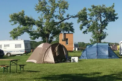 Campingplatz MiO  -  Wohnwagen- und Zeltstellplatz vom Campingplatz im Grünen