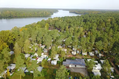 Campingplatz Wusterhausen  -  Luftaufnahme vom Campingplatz am See