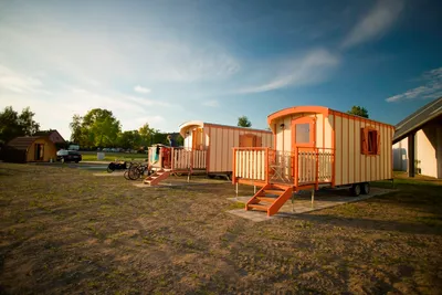 Campingplatz „Zur Kühlung“ - Wohnheime auf dem Campingplatz
