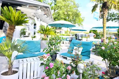 Campingplatz Sport-Ecke - Lounge bei Restaurant auf dem Campingplatz