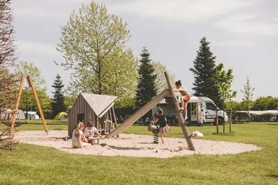 Camping De Bovenberg  - Kinderspielplatz auf dem Campingplatz