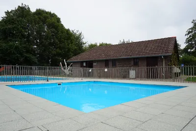 Camping de Linde - Pool.jpg