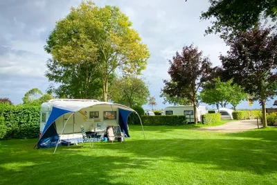 Camping De Rijnstrangen
