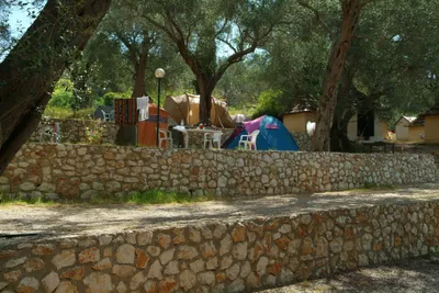 Camping Dionysus -  Zeltstellplatz im Grünen auf dem Campingplatz