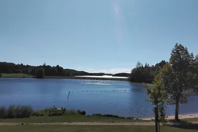 Domaine Relais du Lac  Camping de Saint Gervais - See am Campingplatz