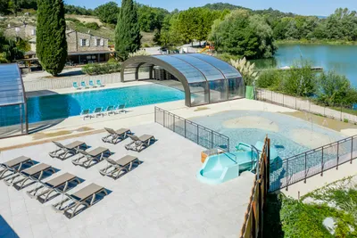 Yelloh! Village Douce Provence  Camping l'Oasis de Provence - Poolbereich mit Kinderbecken