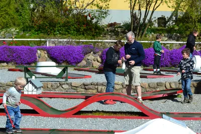 Elsegårde Camping - Minigolf auf dem Campingplatz