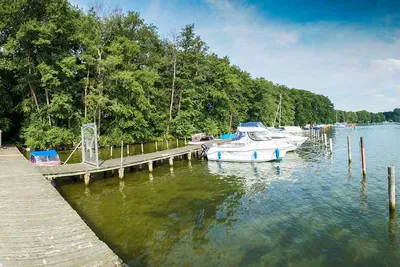 Ferienpark Seehof  - Anlegestelle vom Campingplatz am Schweriner See