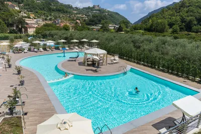 FinaleFreeride Outdoor Village - Campingplatz Pool