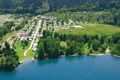 FKK Camping Müllerhof - Blick auf den Campingplatz am See