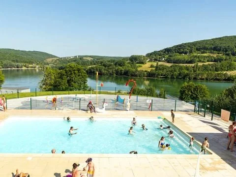 Flower Camping du Lac du Causse