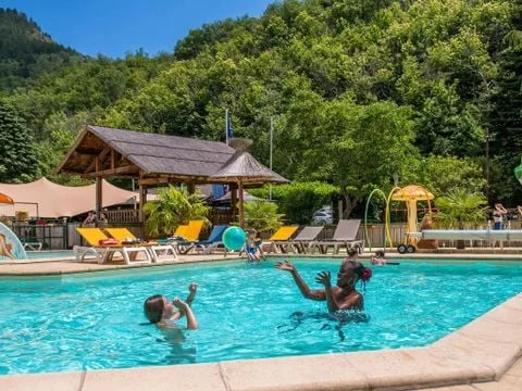 Flower Camping Le Pont du Tarn