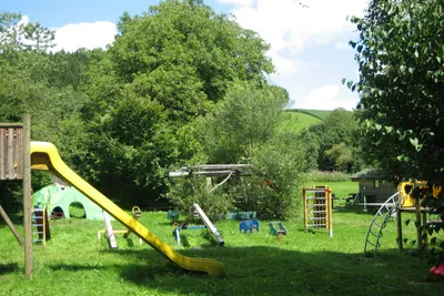 Freizeit-Camping Lain am See - Kinderspielplatz mit Rutsche 