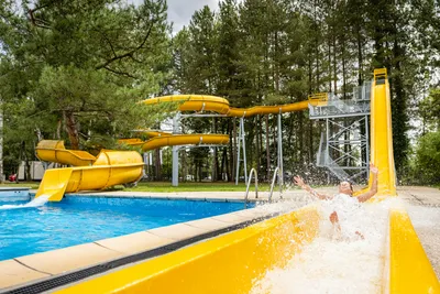 Camping Heidestrand - Pool mit Wasserrutschen auf dem Campingplatz