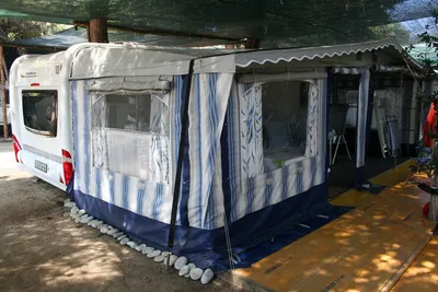 Camping Il Calabriano  -  Wohnwagenstellplatz auf dem Campingplatz