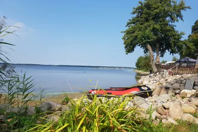 Inselcamping Werder - Blick auf das Seeufer