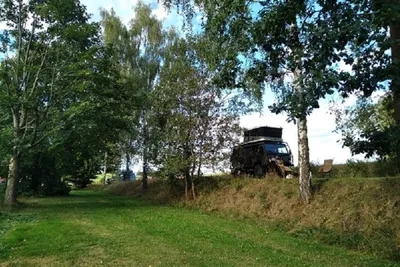 Kornberg-Borderland-Camping - Stellplätze im Schatten der Bäume