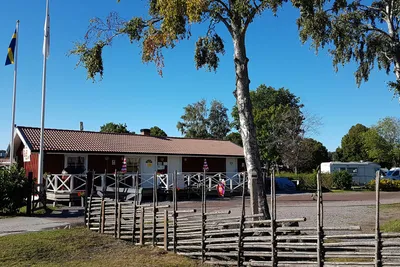 Korskullens Camping - Eingang des Campingplatz