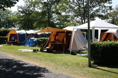Camping La Coccinelle  - Zelte auf dem Campingplatz