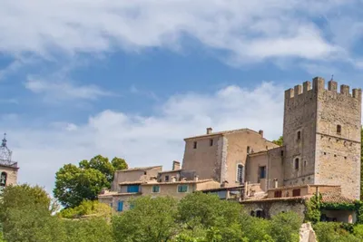 Camping La Grangeonne - Schloss neben dem Campingplatz