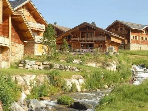 La Résidence Les Chalets de L'Altiport
