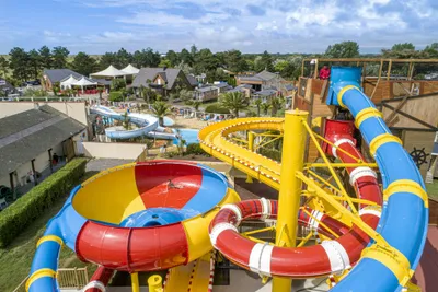 Capfun Camping Route Blanche  Camping La Route Blanche - Wasserpark mit Rutschen auf dem Campingplatz