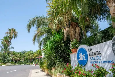 La Siesta Salou Resort & Camping  Camping La Siesta Salou DE SALOU - Einfahrt des Campingplatzes