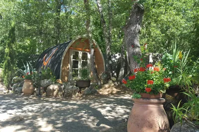 La Tuquette  - Mobilheim mit Terrasse auf dem Campingplatz