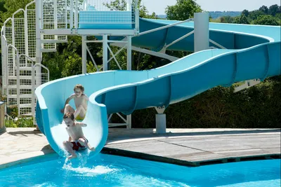 Camping Le Clou  - Wasserrutsche auf dem Campingplatz